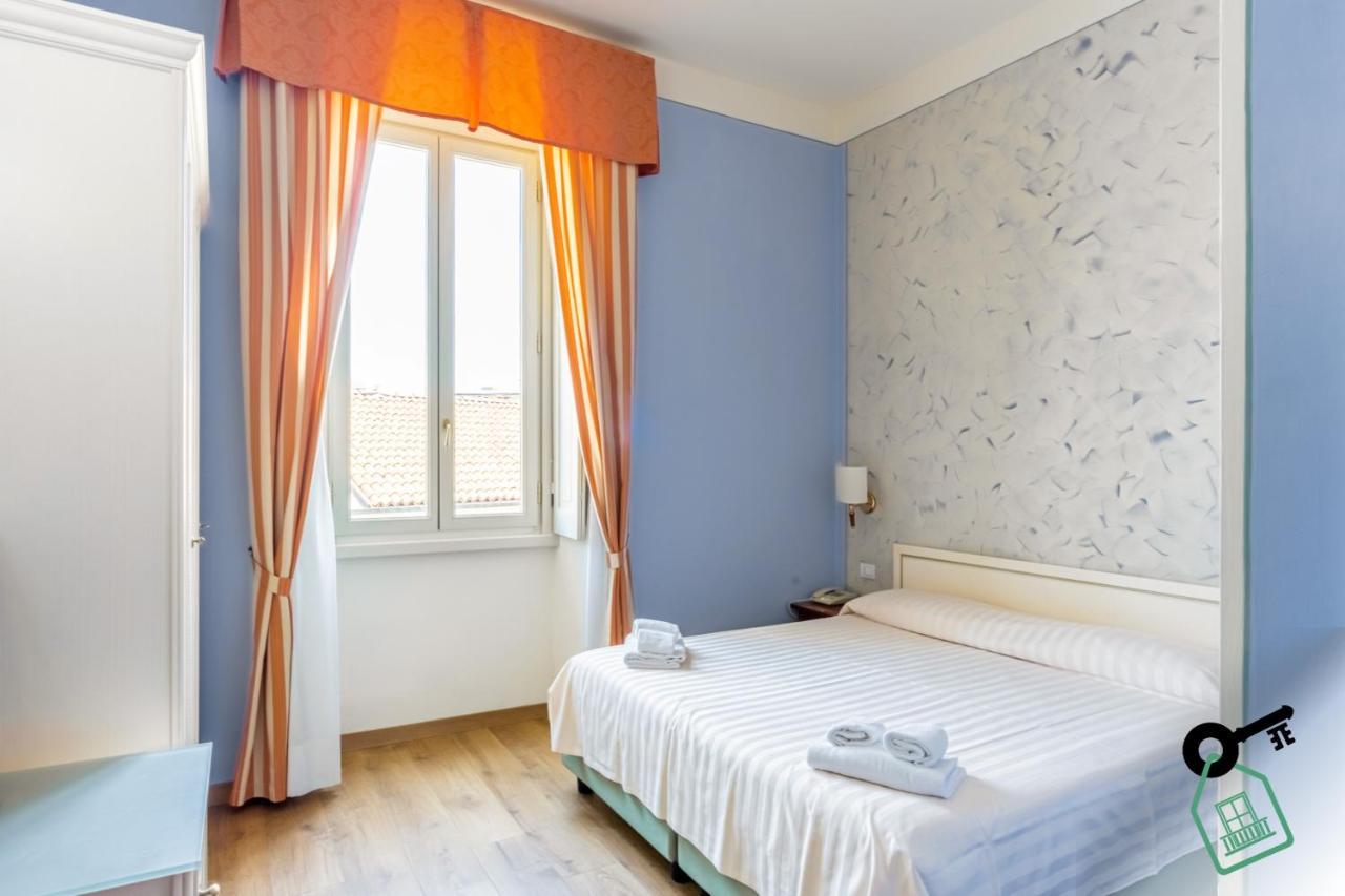 Hotel Rooms Lago Maggiore Verbania Extérieur photo